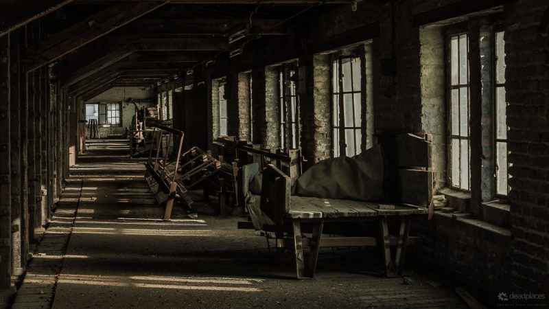 e4da3b7fbbce2345d7772b0674a318d5